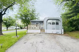 34 Cypress Ln, Carlisle, PA 17015 - Photo 5