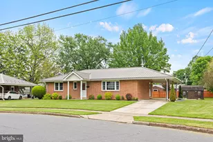 18 Chestnut St, Camp Hill, PA 17011 - Photo 3