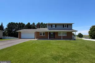 208 Fairway Dr, Mechanicsburg, PA 17055 - Photo 1
