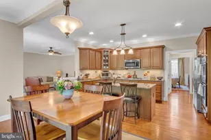1915 Osprey Cir, Mechanicsburg, PA 17050 - Photo 11
