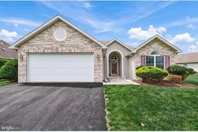 61 Longwood Drive, Mechanicsburg, PA 17050 - Photo 1
