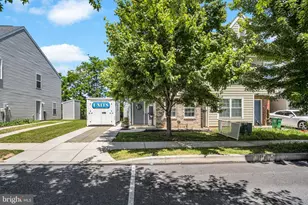 19 Parkview Dr, Carlisle, PA 17013 - Photo 3