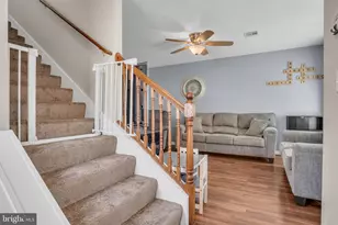 19 Parkview Dr, Carlisle, PA 17013 - Photo 9