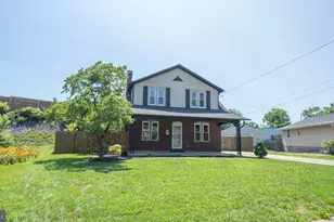 9 Oakwood Cir, Camp Hill, PA 17011 - Photo 1