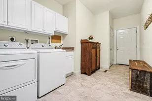 1145 Kuhn Rd, Boiling Springs, PA 17007 - Photo 31