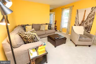 1017 Crystal Creek Dr, Mechanicsburg, PA 17050 - Photo 5