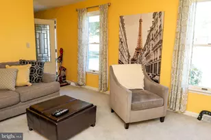 1017 Crystal Creek Dr, Mechanicsburg, PA 17050 - Photo 3