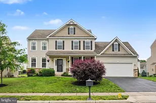 18 Oyster Bay Dr, Mechanicsburg, PA 17050 - Photo 1
