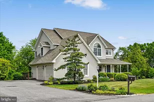 5 Woburn Abbey Ave, Camp Hill, PA 17011 - Photo 3