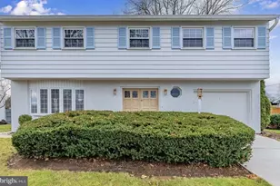 7 Center Dr, Camp Hill, PA 17011 - Photo 1
