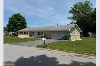 200 Oak Dr, Mount Holly Springs, PA 17065 - Photo 3
