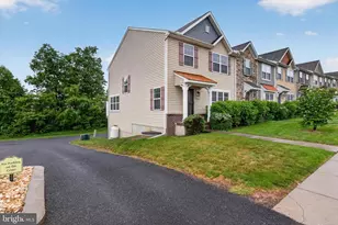 5005 Laurel Valley Ln, Enola, PA 17025 - Photo 3