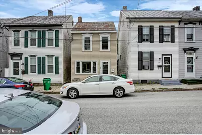 146 E Penn Street, Carlisle, PA 17013 - Photo 1