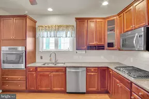 112 James Madison Dr, Mechanicsburg, PA 17050 - Photo 11