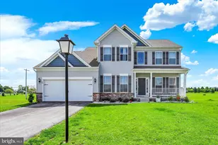 69 Bennington Wy, Carlisle, PA 17013 - Photo 3