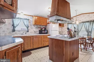 409 Venice Ave, Carlisle, PA 17015 - Photo 11