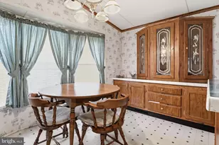 409 Venice Ave, Carlisle, PA 17015 - Photo 5