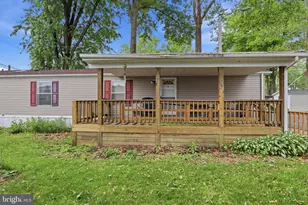 409 Venice Ave, Carlisle, PA 17015 - Photo 3
