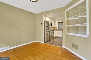 1302 Chatham Rd, Camp Hill, PA 17011 - Photo 9