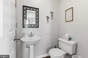 513 S 3rd St, Lemoyne, PA 17043 - Photo 25