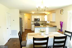 83 Bennington Wy, Carlisle, PA 17013 - Photo 3