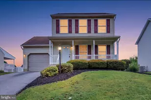 13 Kingsbridge Cir, Carlisle, PA 17013 - Photo 1