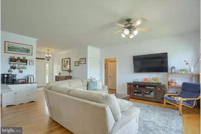 1130 W Trindle Road, Mechanicsburg, PA 17050 - Photo 15