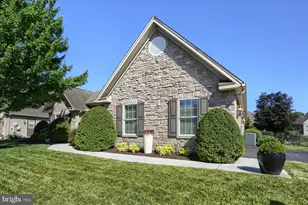 504 Nursery Dr S, Mechanicsburg, PA 17055 - Photo 3