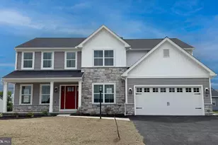 32 Aquila Cir, Carlisle, PA 17015 - Photo 1