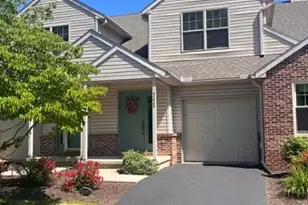 5225 Cobblestone Dr, Mechanicsburg, PA 17055 - Photo 1
