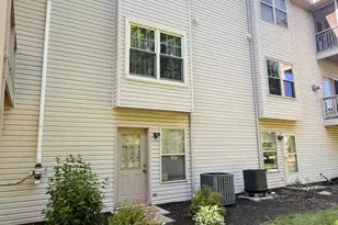 5225 Cobblestone Dr, Mechanicsburg, PA 17055 - Photo 3