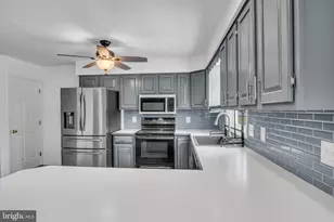 37 Brian Dr, Carlisle, PA 17015 - Photo 7