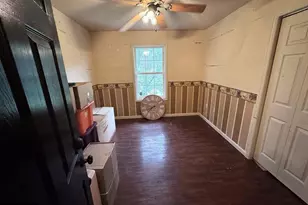 113 Woodview Dr, Mount Holly Springs, PA 17065 - Photo 17