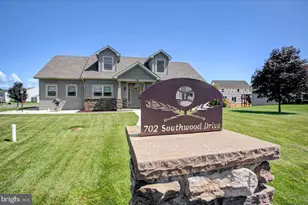 702 Southwood Dr, Shippensburg, PA 17257 - Photo 1