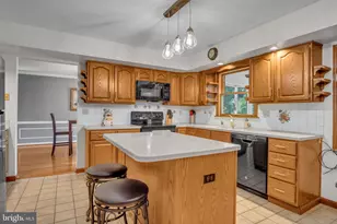 1210 E Powderhorn Rd, Mechanicsburg, PA 17050 - Photo 9