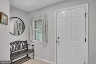 1490 Maplewood Dr, New Cumberland, PA 17070 - Photo 3