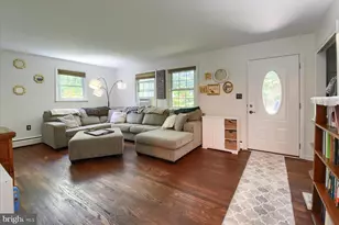 113 S Orange St, Carlisle, PA 17013 - Photo 3
