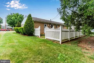 1516 Hemlock Ave, Carlisle, PA 17013 - Photo 3