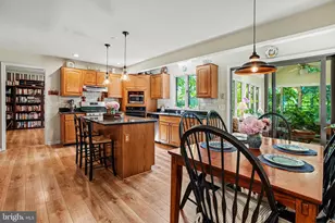1204 Fleetwood Dr, Carlisle, PA 17013 - Photo 11