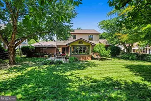 1204 Fleetwood Dr, Carlisle, PA 17013 - Photo 3