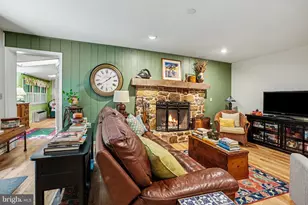 1204 Fleetwood Dr, Carlisle, PA 17013 - Photo 7