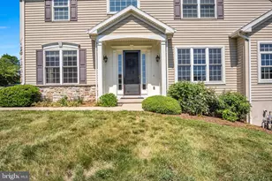 427 Carmella Dr, Mechanicsburg, PA 17050 - Photo 1