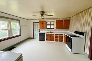 229 Chestnut St, Mount Holly Springs, PA 17065 - Photo 3