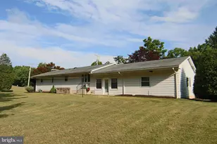 68 Bali Hai Rd, Mechanicsburg, PA 17050 - Photo 5