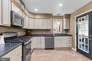 23 S 24th St, Camp Hill, PA 17011 - Photo 9