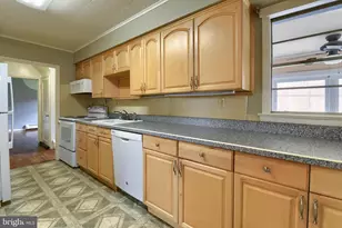 1933 Princeton Ave, Camp Hill, PA 17011 - Photo 9
