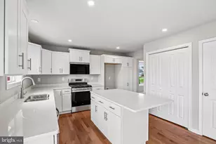 605 Exeter Ln, Shippensburg, PA 17257 - Photo 9