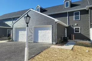 2 Skip Ln, Carlisle, PA 17013 - Photo 9