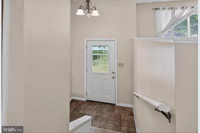 807 Lancelot Avenue, Mechanicsburg, PA 17055 - Photo 3