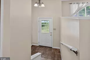 807 Lancelot Ave, Mechanicsburg, PA 17055 - Photo 3